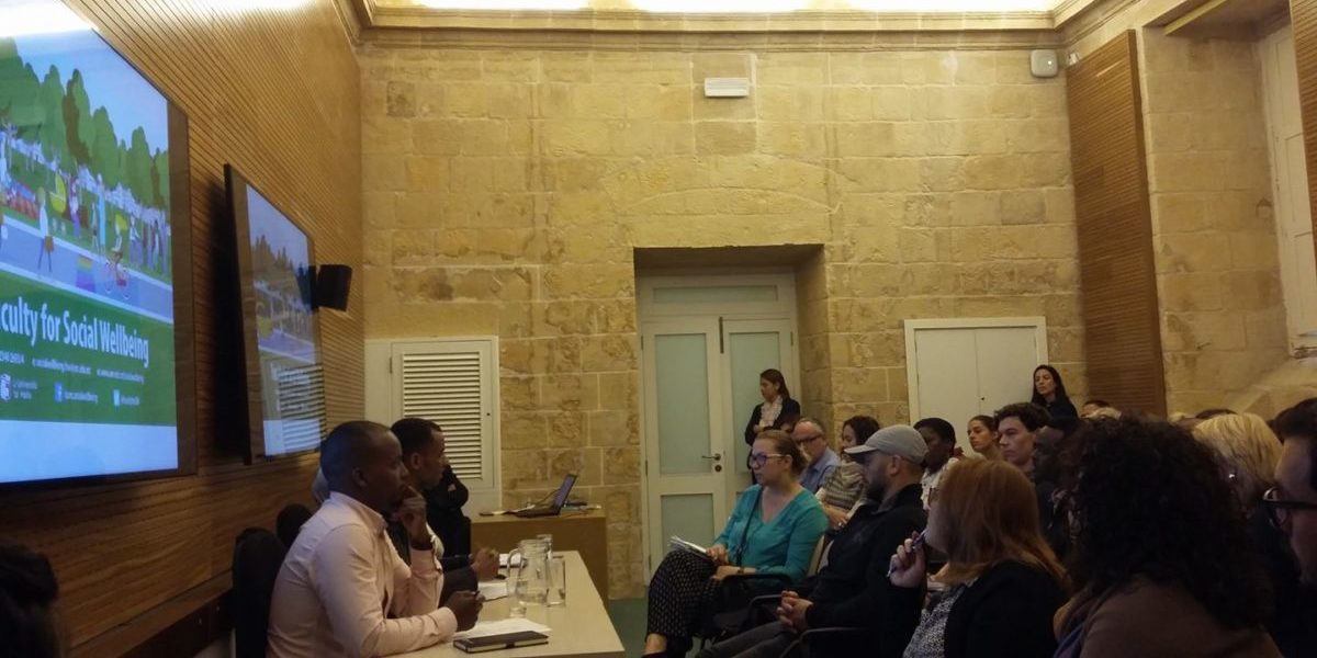 Más allá del refugio está la integración de refugiados y solicitantes de asilo en la sociedad maltesa. Una conferencia organizada por la Facultad de Bienestar Social en colaboración con el JRS. (Servicio Jesuita a Refugiados)